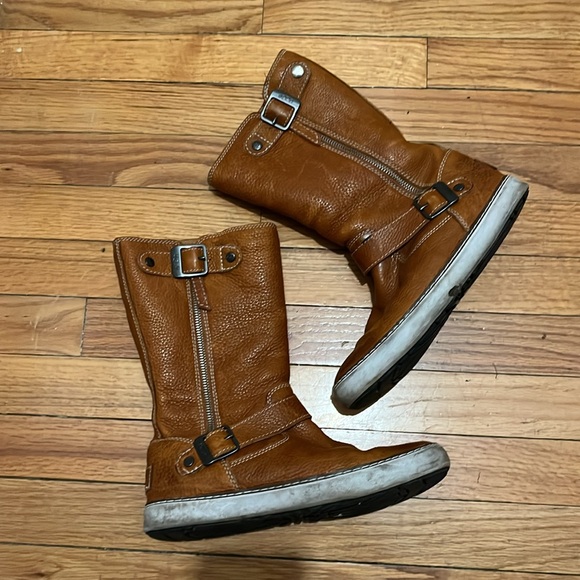 UGG Chestnut Leather Winter Boots - Picture 3 of 9